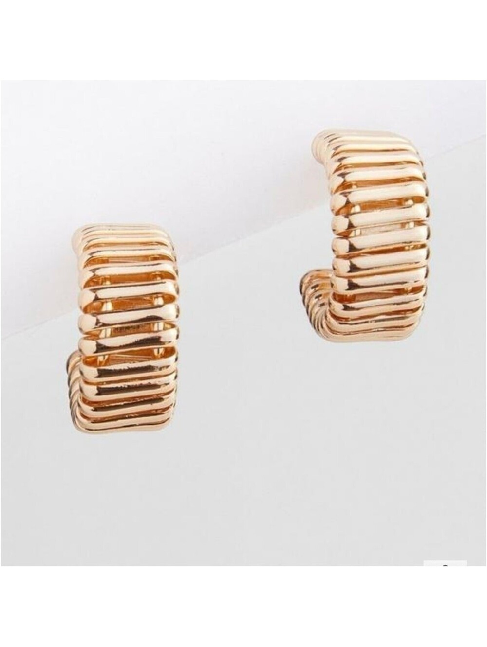 Torrid Gold Tone Ribbed Chunky Hoop Statement Earrings NEW